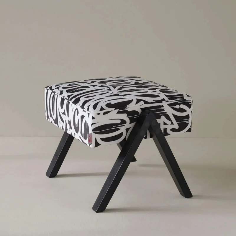 LIMITED: Retrostar Fußhocker - Urban Codes