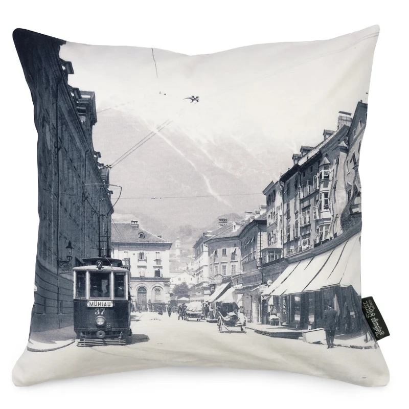 Panama-Kissenhülle Innsbruck Altstadt und Bim (40x40)