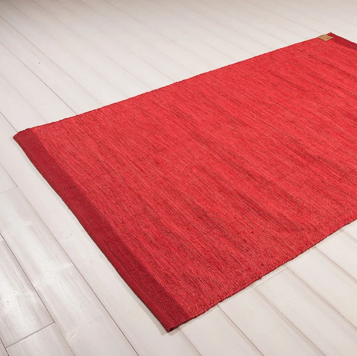 Heby Red
