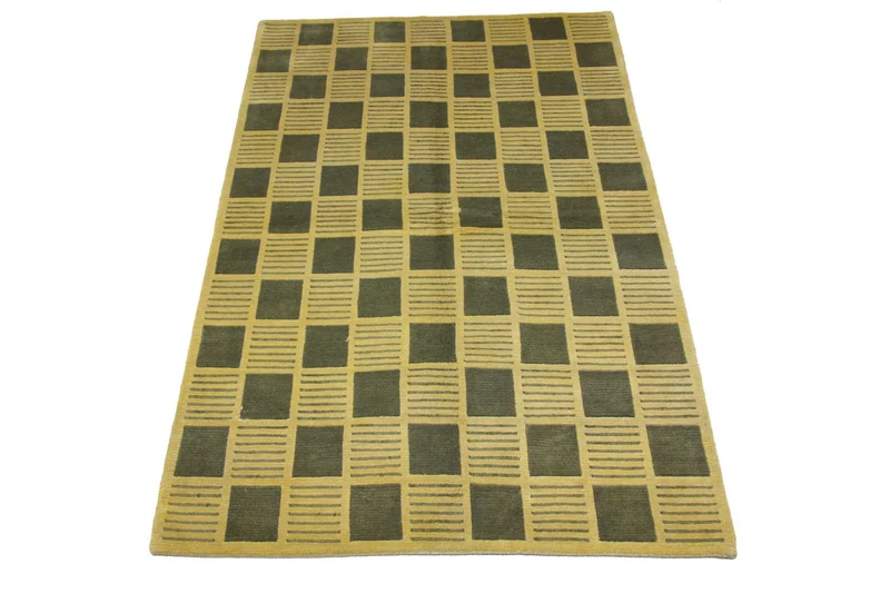 Nepal Teppich 155 x 245 cm - grün