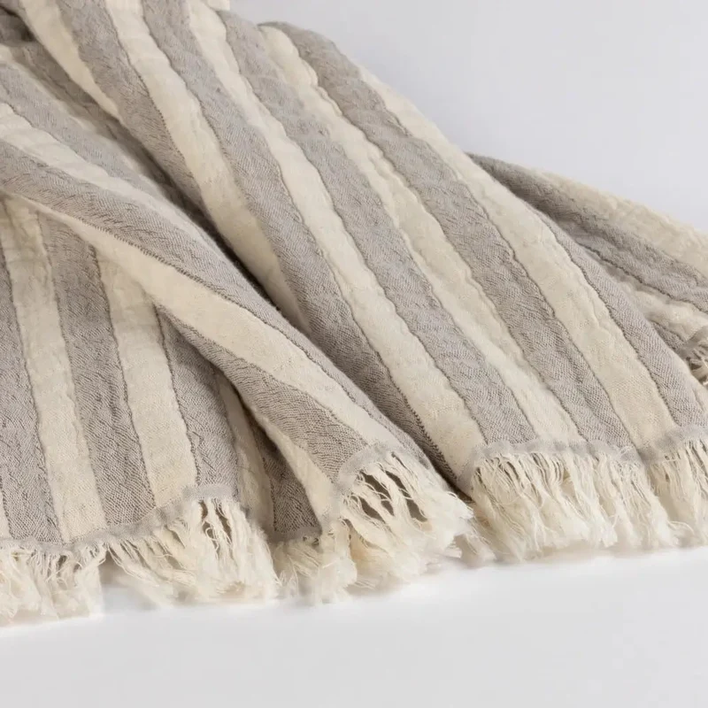 Gestreiftes Baumwoll Plaid Natur Grau